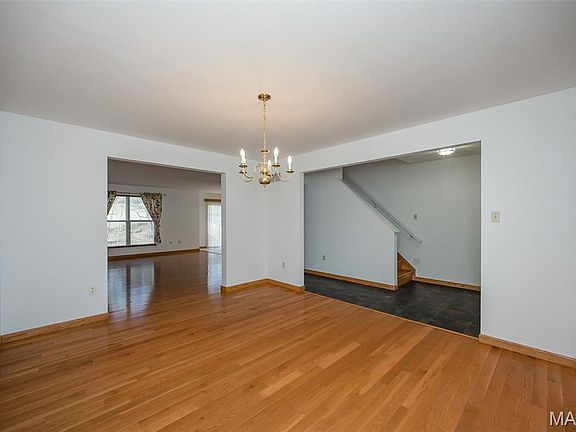 5th image of 5850 Birchmont Place Dr