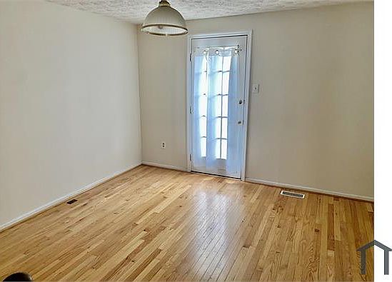 5th image of 654 Coral Reef Dr