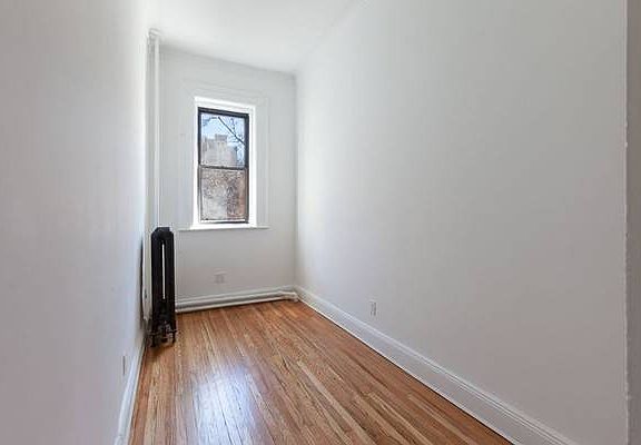 4th image of 83 8th Ave #6