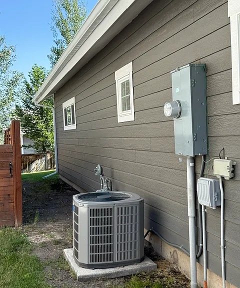 4213 Brenden St — Photo 20