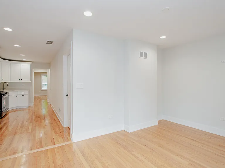 5509 N Central Ave — Photo 13