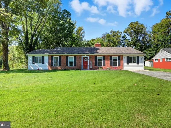 1219 Van Buren Dr, Fort Washington, MD 20744