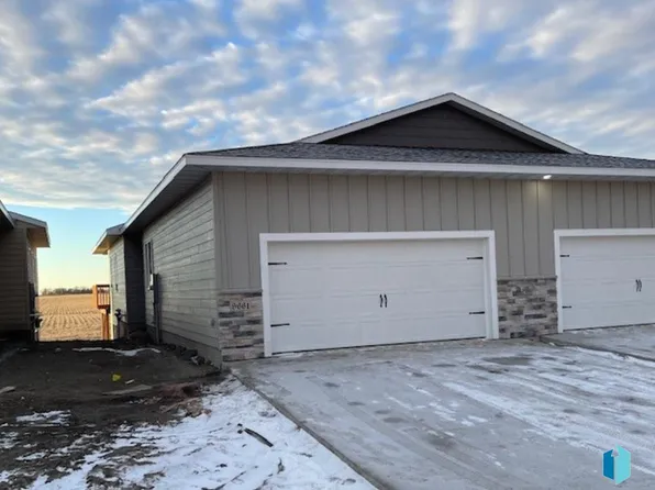 9661 W Tunis Dr, Sioux Falls, SD 57106
