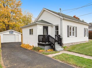 114 N Comstock St, Corunna, MI