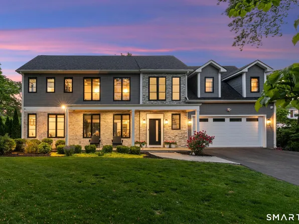 7 Waterside Lane, West Hartford, CT 06107