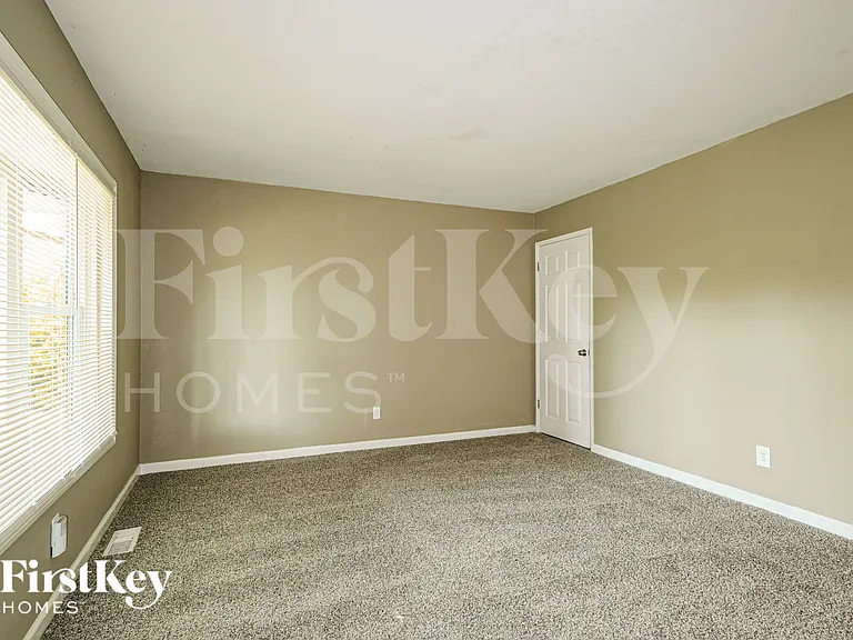 12543 Missouri Bottom Rd — Photo 3