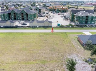 418 SW 15th Pl, Cape Coral, FL 33991
