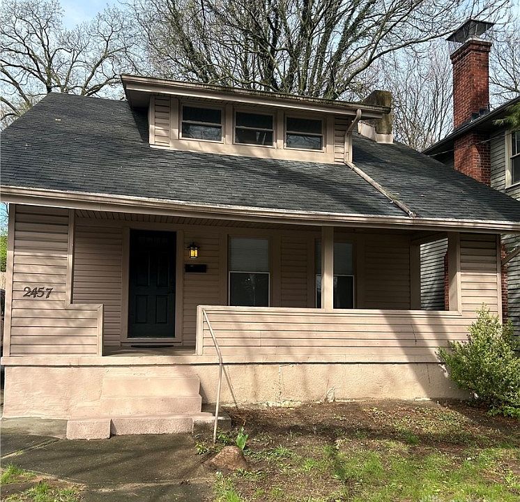 1st image of 2457 S Dixie Dr