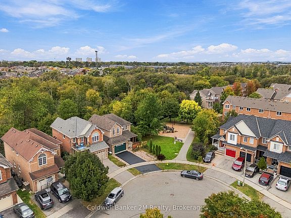 3rd image of 52 Marjoram Dr