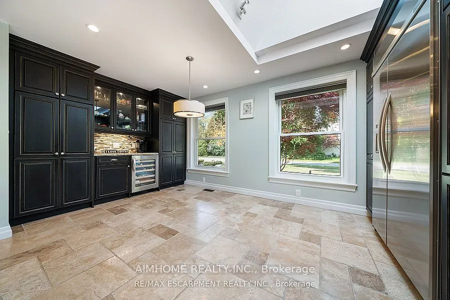 5 bed — Photo 2