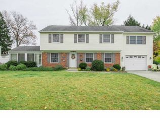 24 Longwood Dr, Stratford, NJ 08084