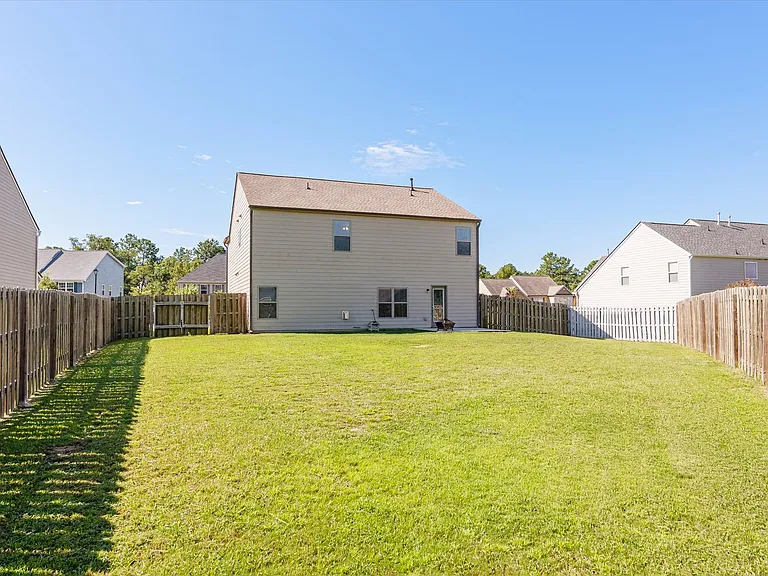 4704 Southwind Rd — Photo 10