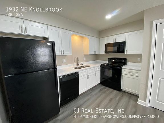4th image of 1932 NE Knollbrook St