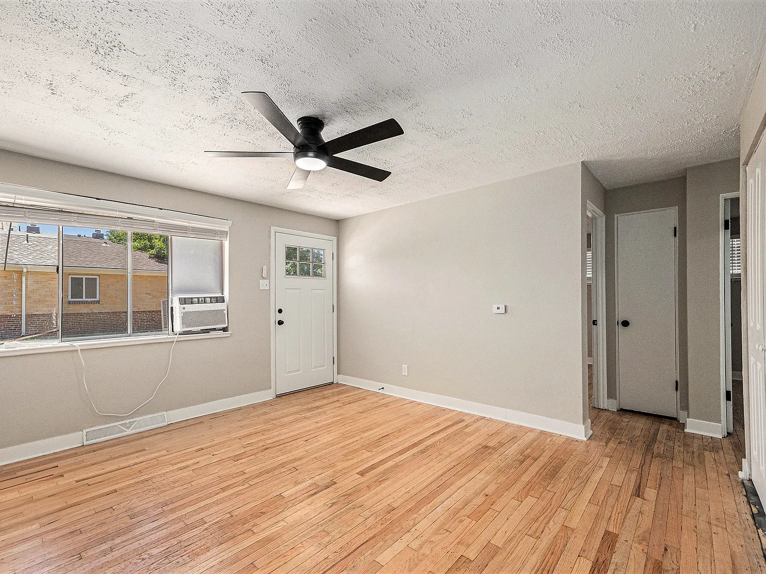 2 bed, 627 sqft, $1,650 — Photo 3