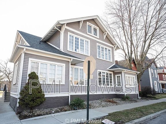 3rd image of 1661 N Talbott St #2