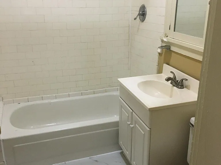 334 N McLean Blvd #2 — Photo 30