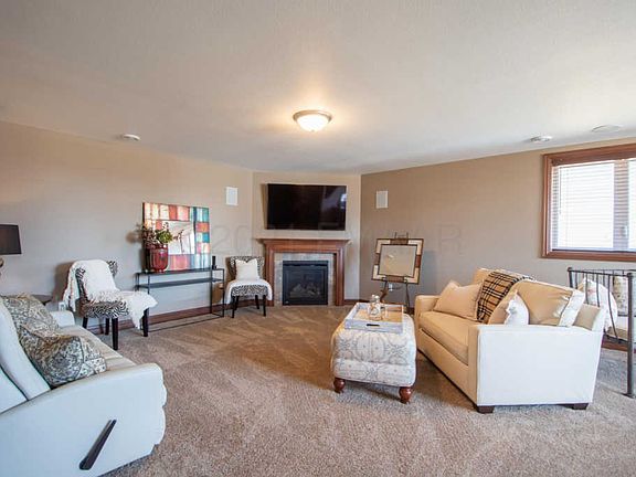 4th image of 1226 Legion Ln W