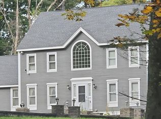 5 Whiffletree Ln, Georgetown, MA 01833