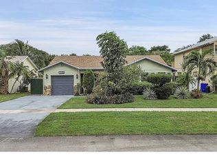 8507 SW 19th St, North Lauderdale, FL 33068