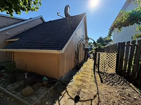 16725 SE Naegeli Dr — Photo 17