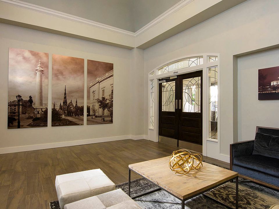 Newly Renovated Lobby