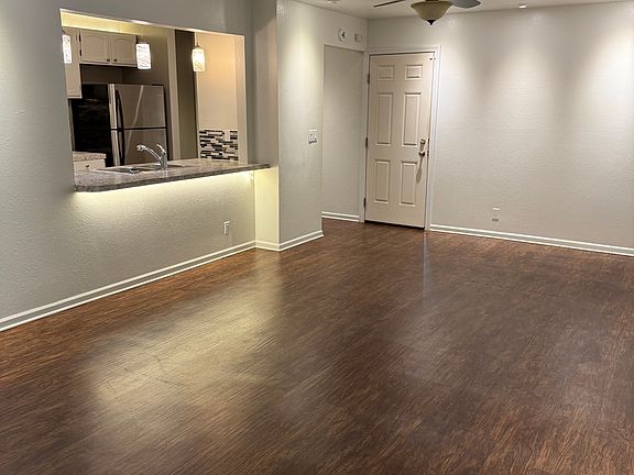 3rd image of 2755 Kragspough Ct