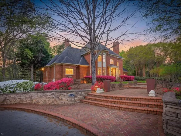 4650 Cherryhill Ln, Winston Salem, NC 27106