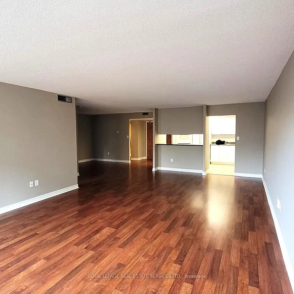 Building Photo - 71 Charles St E #401
