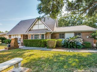 100 Roundtree Dr, Schertz, TX 78154
