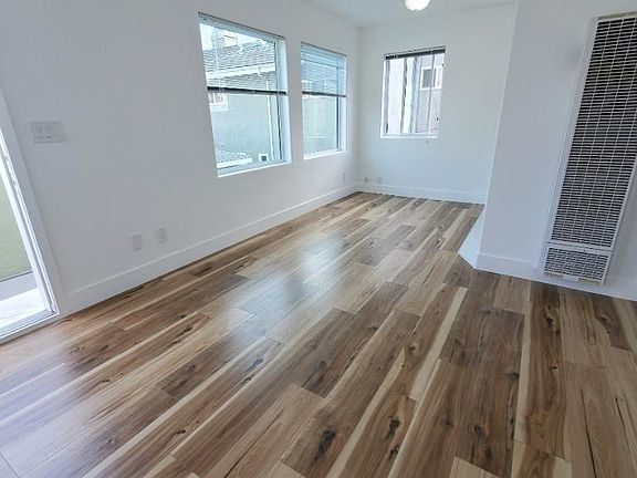 3rd image of 243 1/2 16th St