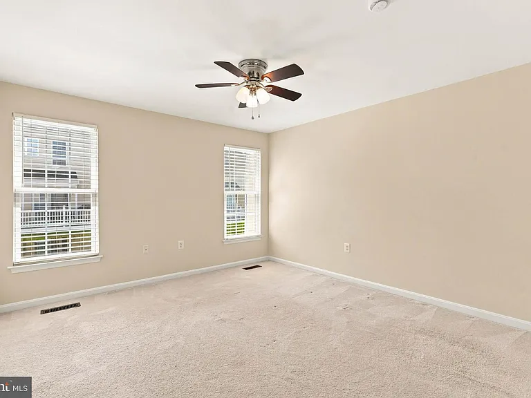 107 Hearth Ct — Photo 11