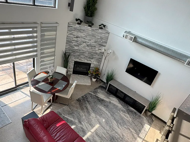 4550 Broadway St #219 — Photo 7