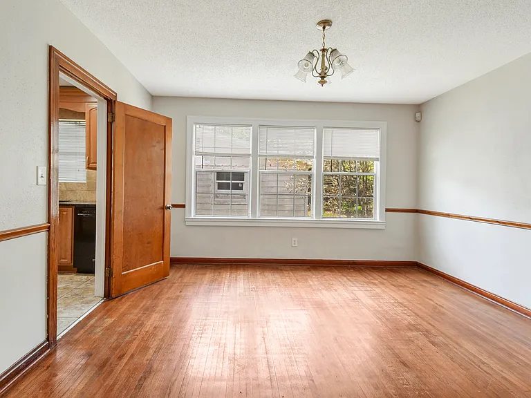 5304 Attleboro St — Photo 13