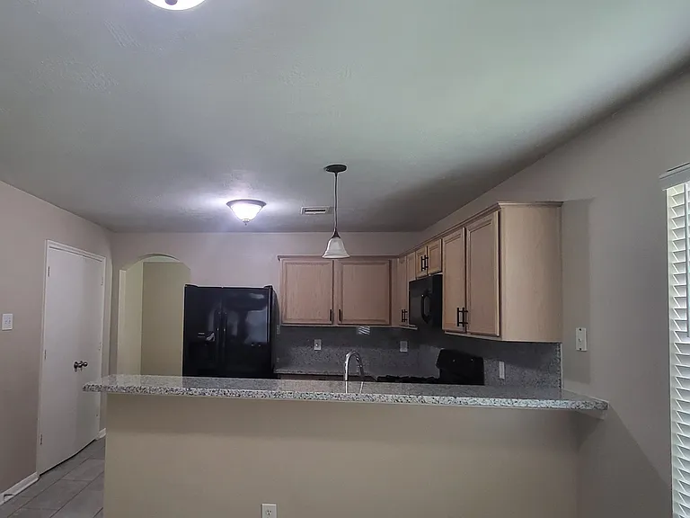Eat in kitchen counter