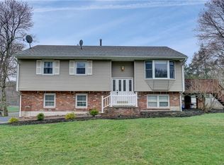 104 Sunset Rd, Blauvelt, NY 10913