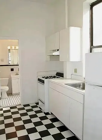 Primary Photo - 247 E 62nd St #1