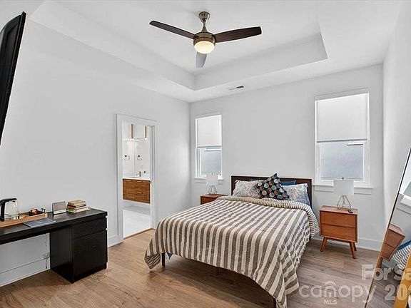 5th image of 120 Mattoon St