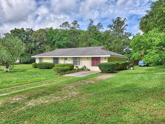 5th image of 4930 SE 28th Ct