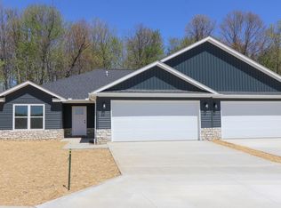 1596 Walker Woods Blvd, Mansfield, OH