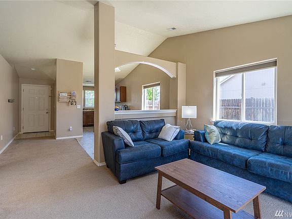 5th image of 1349 E Raymond Dr