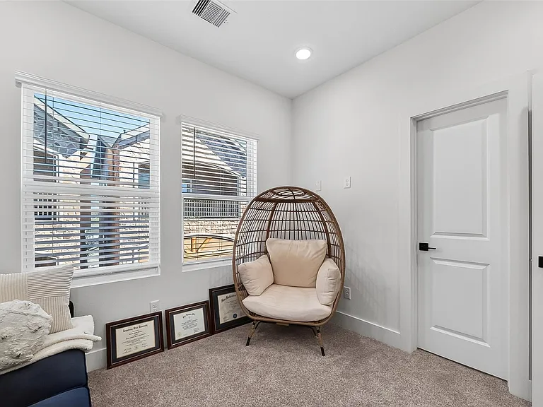 4804 Elysian St #C — Photo 27