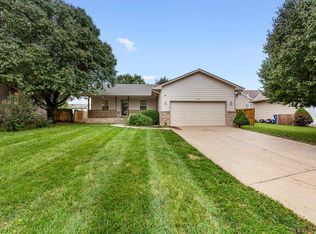 1435 E Village Estates Dr, Wichita, KS 67219
