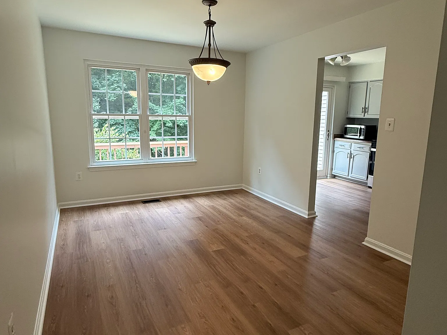 4 bed, 3.5 bath, 1700 sqft, $3,400 — Photo 4