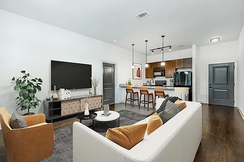 1810 Belcourt Photo 1