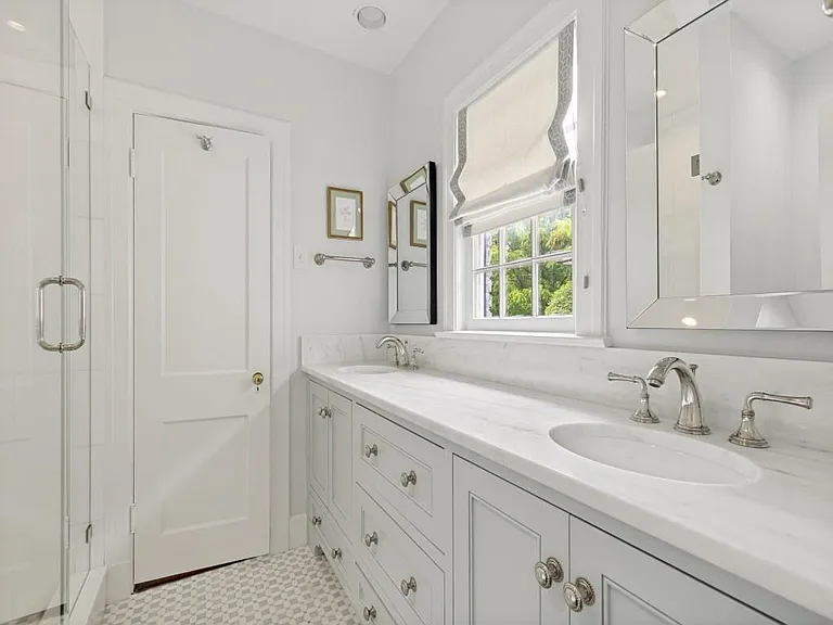 4352 Livingston Ave — Photo 20
