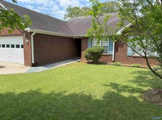 110 Tanner Ridge Cir, New Market, AL 35761