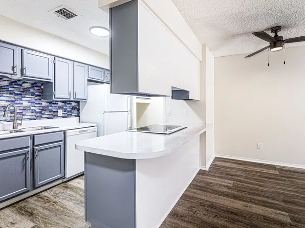 912 NE Tortoise Dr, 912 NE Tortoise Dr APT 4, Lawton, OK 73507