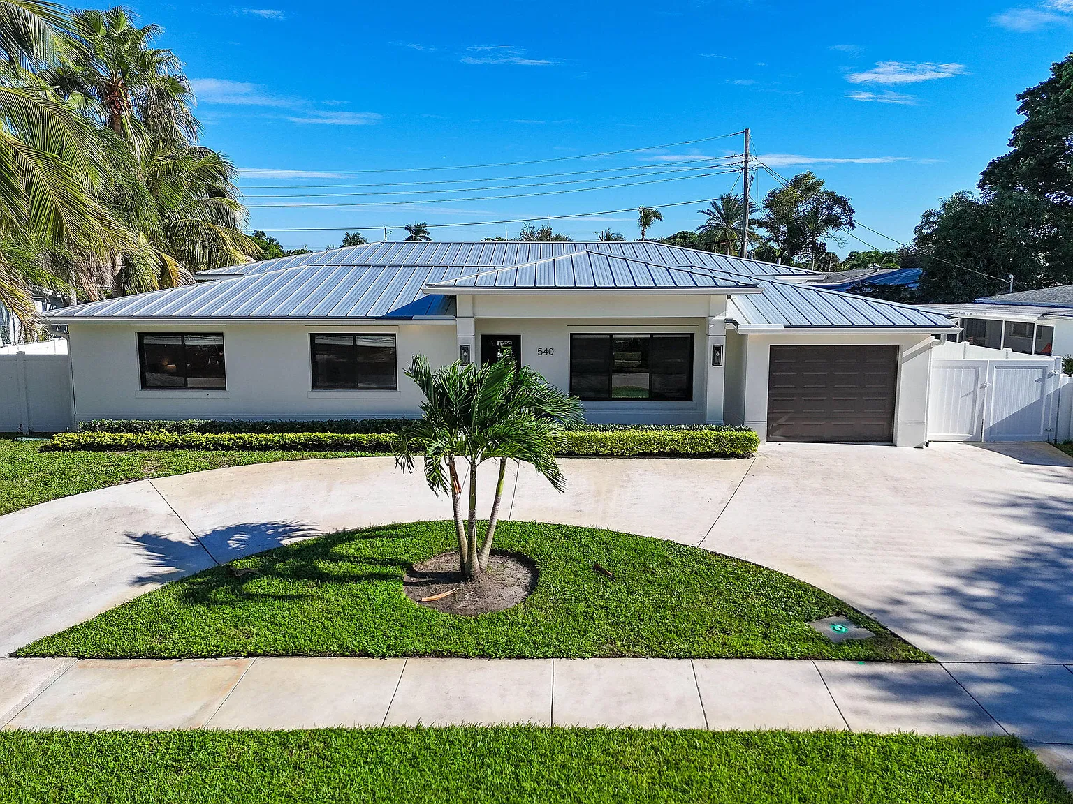 4 bed, 3.5 bath, 2531 sqft, $14,000 — Photo 3