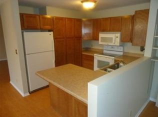 5656 Sanibel Dr #901, Minnetonka, MN 55343