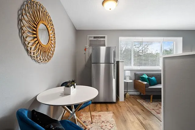 7500 Sussex Ave #12 — Photo 8